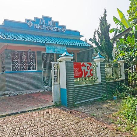 Oyo 90369 An Nur Family Homestay Syariah Cigombong المظهر الخارجي الصورة