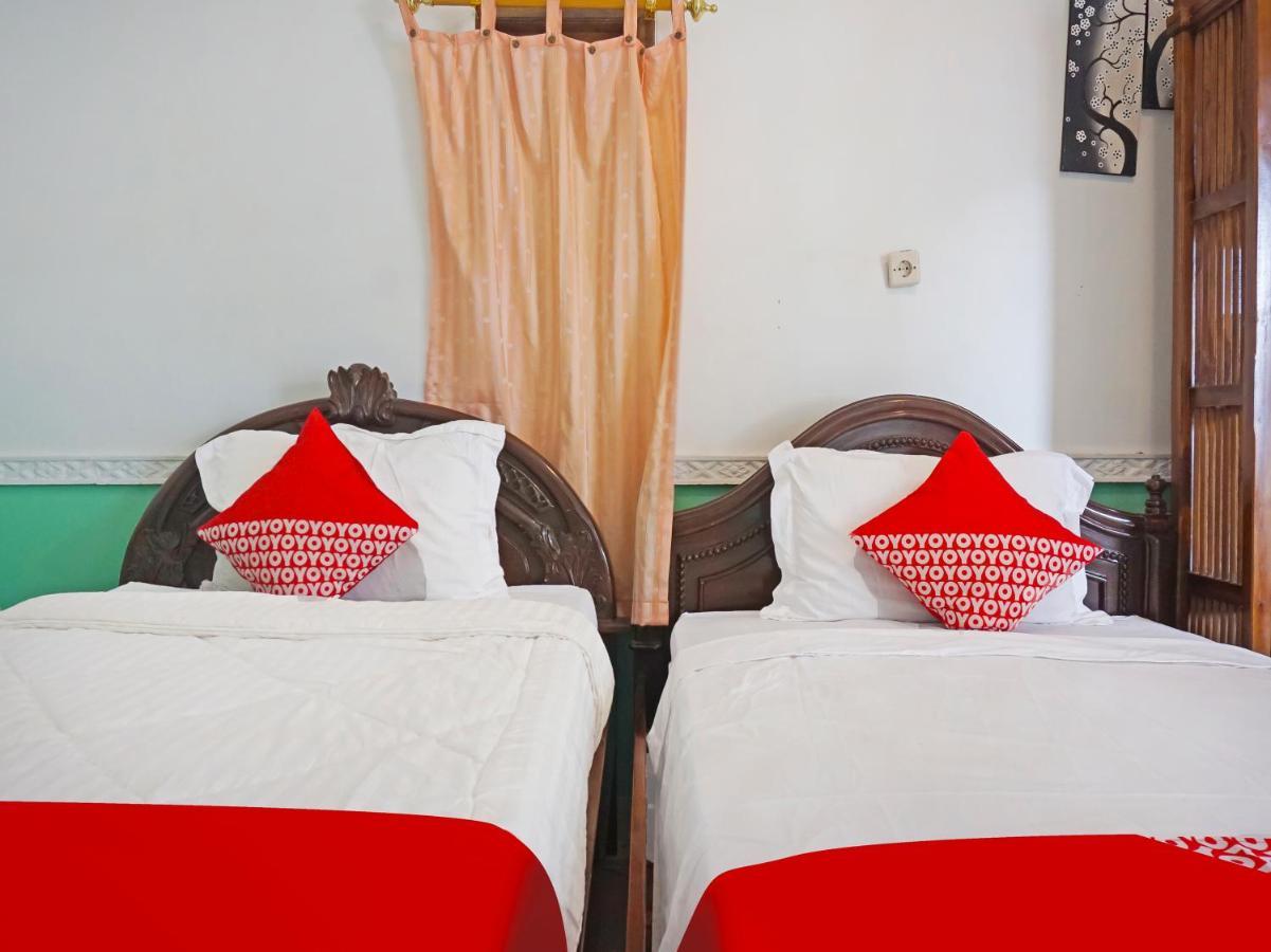 Oyo 90369 An Nur Family Homestay Syariah Cigombong المظهر الخارجي الصورة