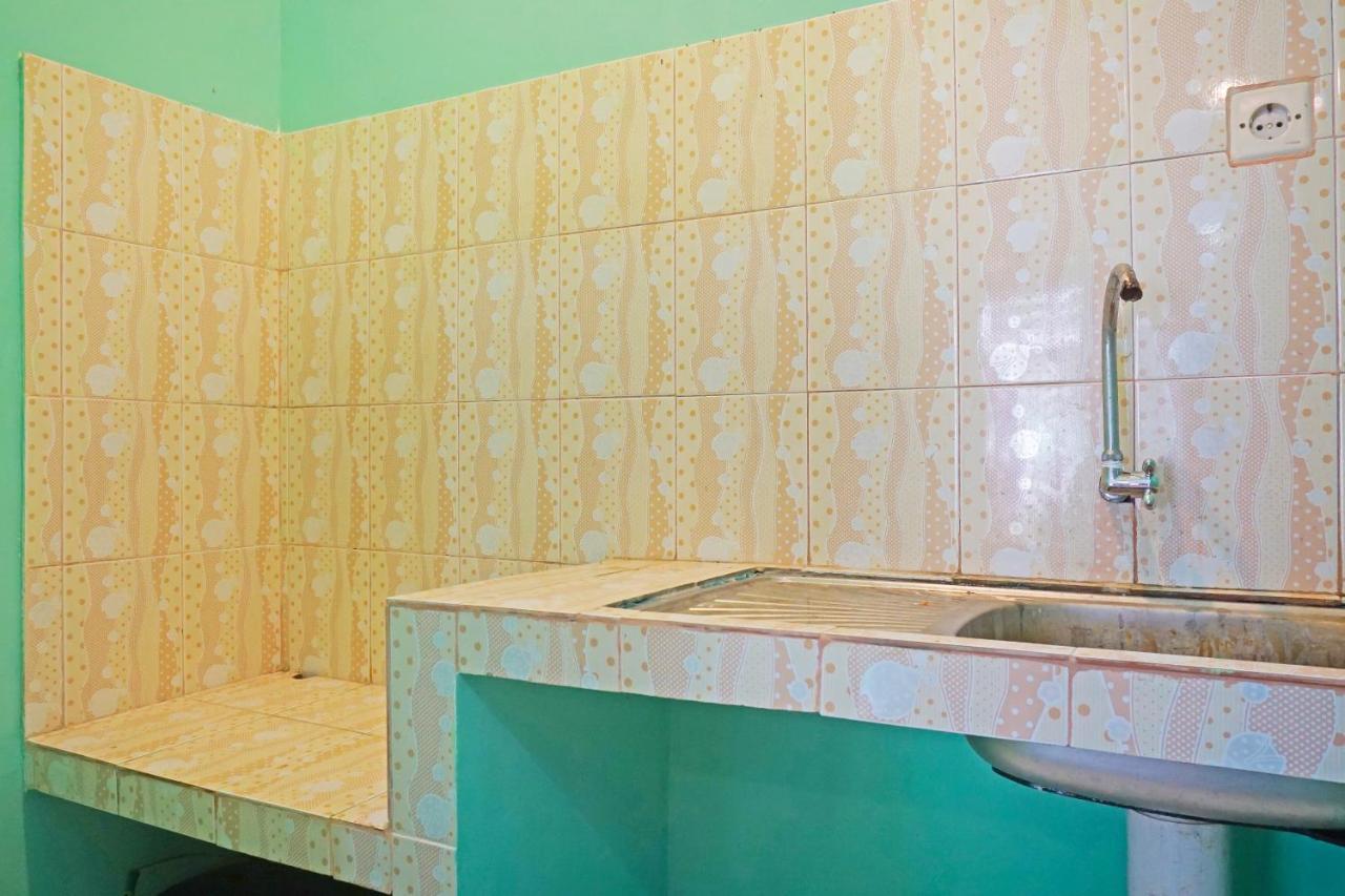 Oyo 90369 An Nur Family Homestay Syariah Cigombong المظهر الخارجي الصورة