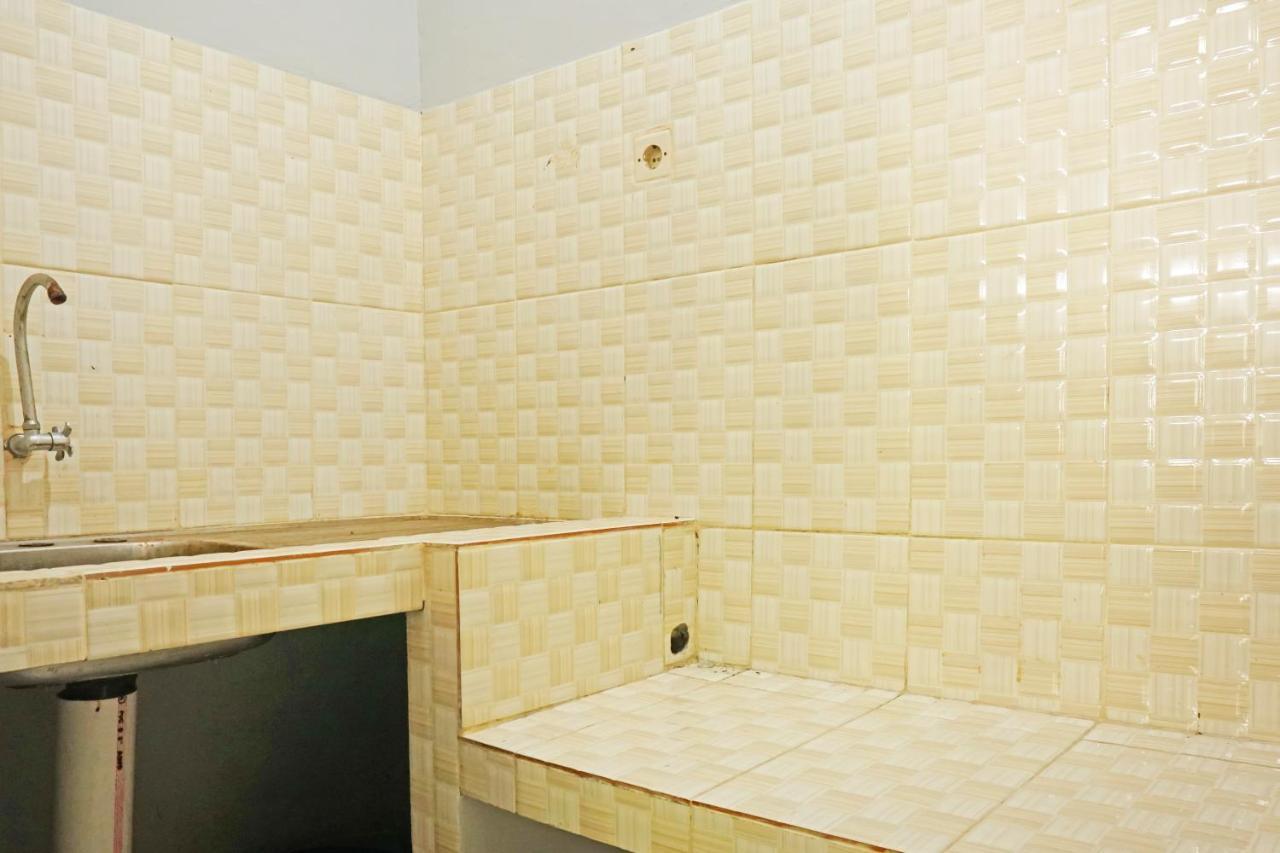 Oyo 90369 An Nur Family Homestay Syariah Cigombong المظهر الخارجي الصورة